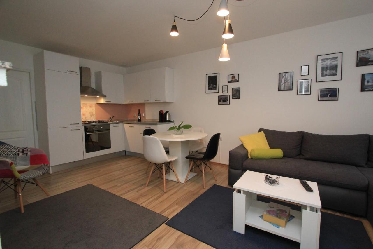 Gospic Riverside Apartment Kültér fotó